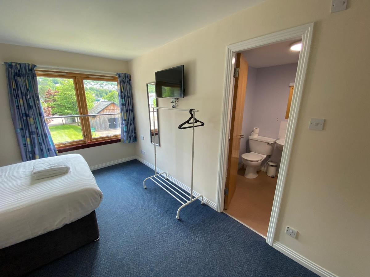 Waterfront Lodge - Accommodation Only フォート・ウィリアム エクステリア 写真