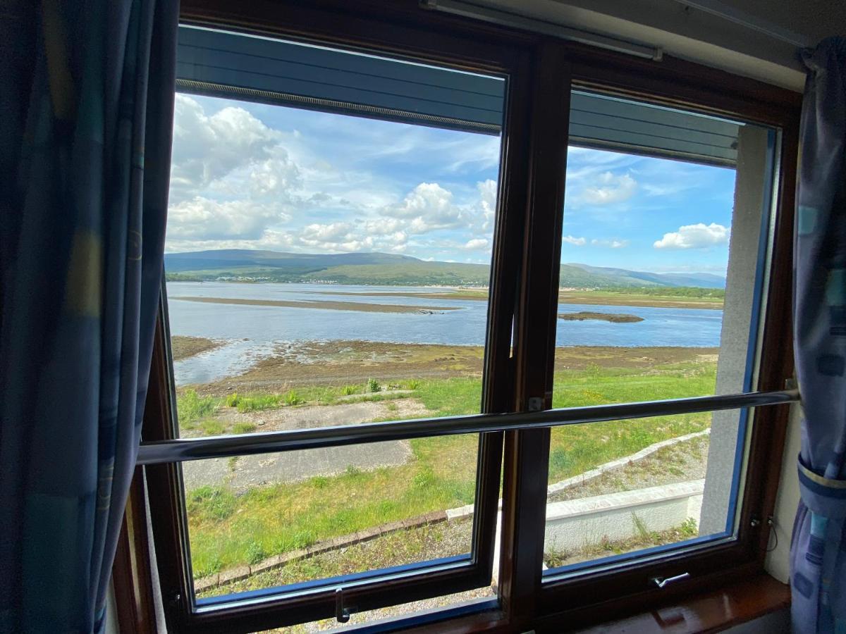 Waterfront Lodge - Accommodation Only フォート・ウィリアム エクステリア 写真