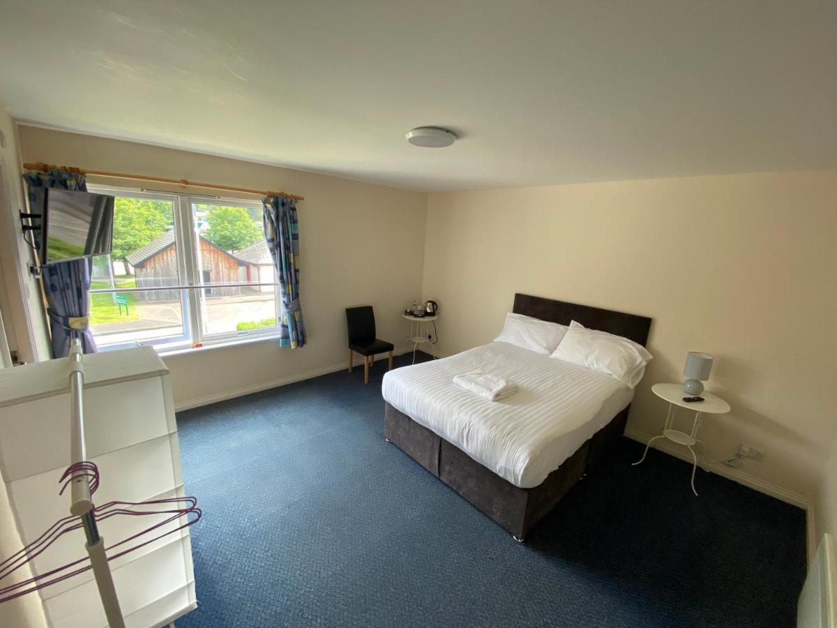 Waterfront Lodge - Accommodation Only フォート・ウィリアム エクステリア 写真