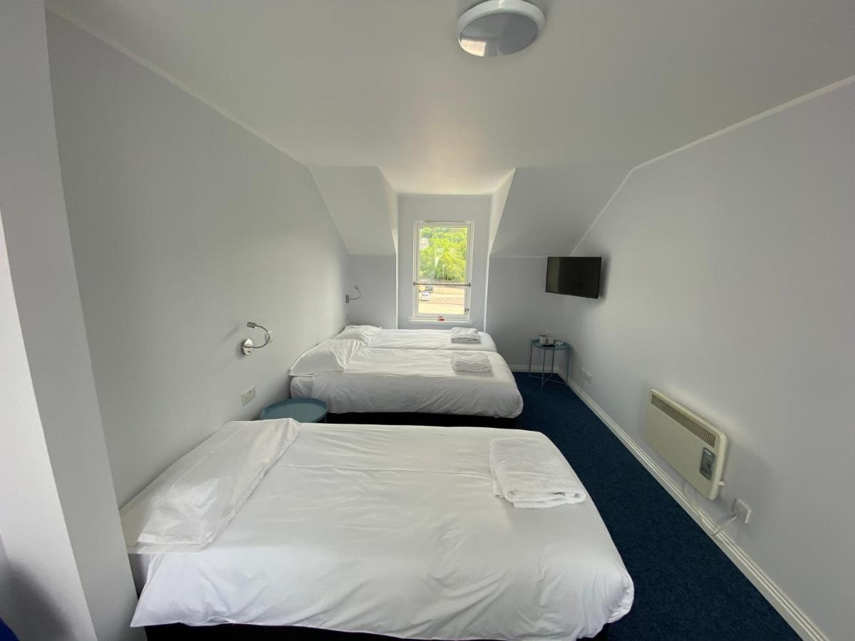 Waterfront Lodge - Accommodation Only フォート・ウィリアム エクステリア 写真